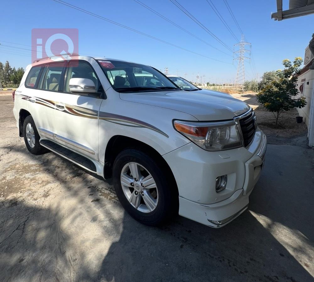 تويوتا لاندكروزر